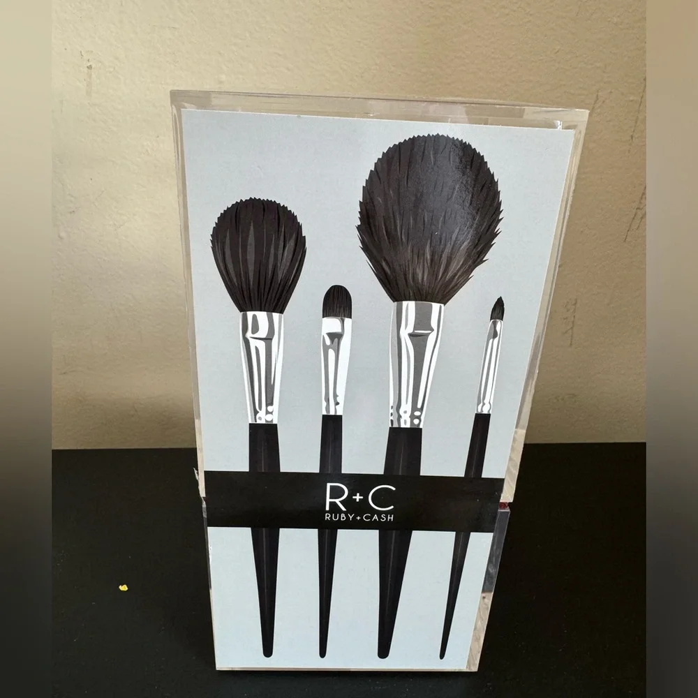 New Brush Organizer 12 Compartments.3.2Inx4Inx8In.Brushes in line,beauty on time